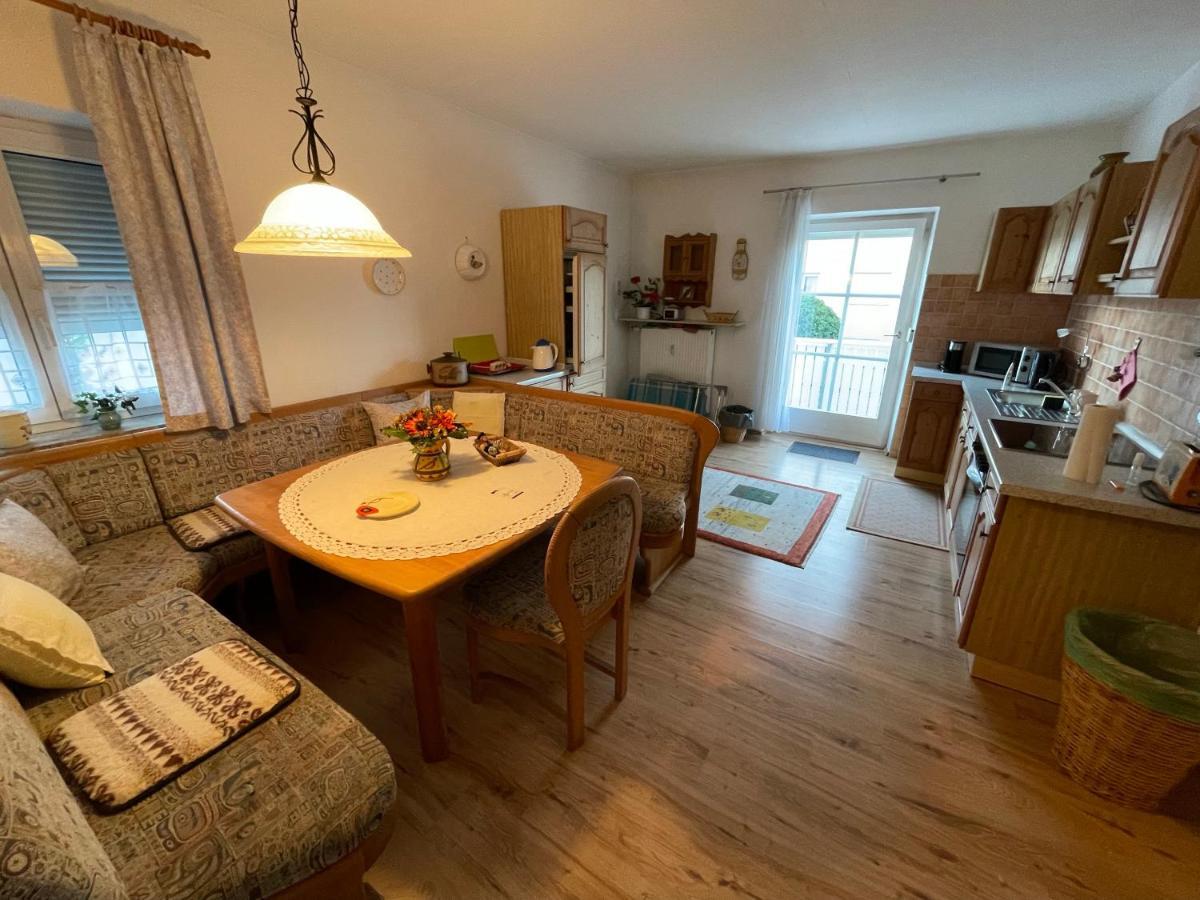 Schoene Ferienwohnung In Bahnhofsnaehe Fuer Urlaub, Studium Oder Arbeit Deggendorf Zewnętrze zdjęcie