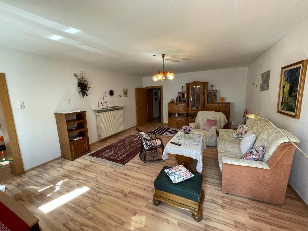 Schoene Ferienwohnung In Bahnhofsnaehe Fuer Urlaub, Studium Oder Arbeit Deggendorf Zewnętrze zdjęcie