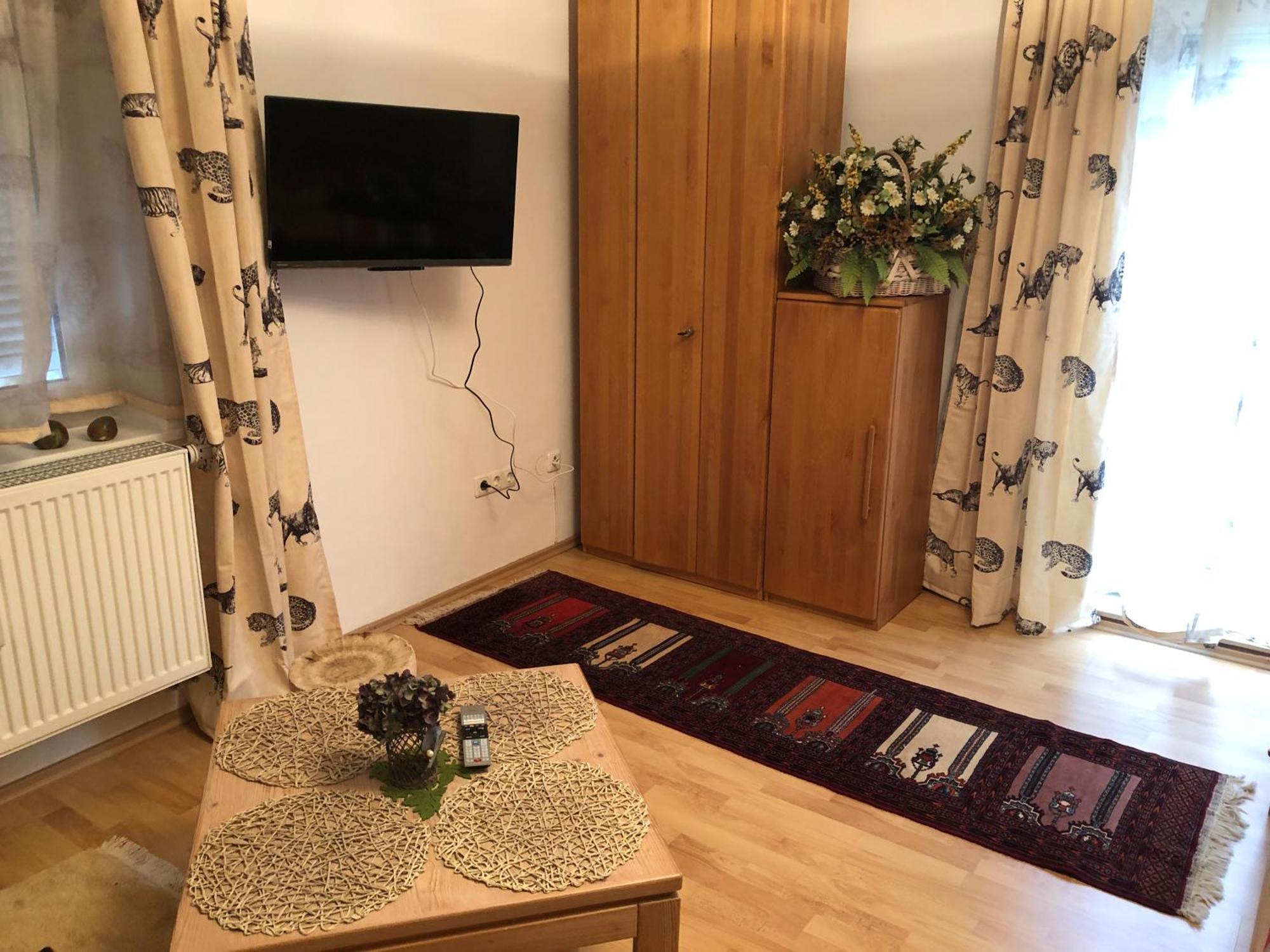 Schoene Ferienwohnung In Bahnhofsnaehe Fuer Urlaub, Studium Oder Arbeit Deggendorf Zewnętrze zdjęcie