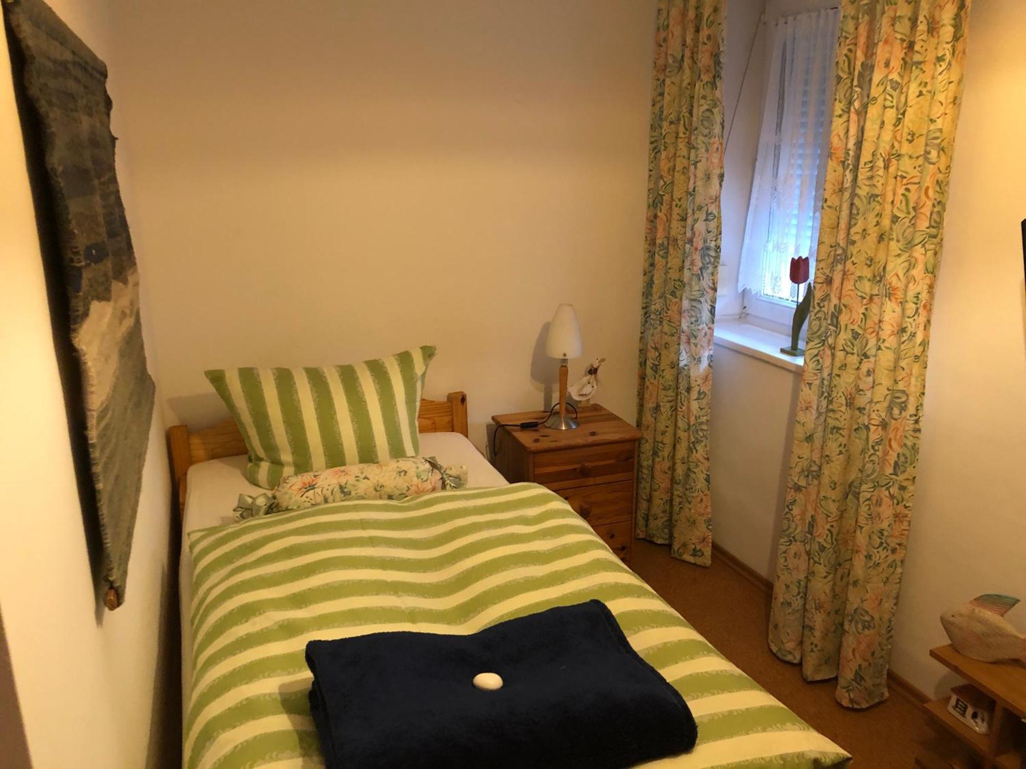 Schoene Ferienwohnung In Bahnhofsnaehe Fuer Urlaub, Studium Oder Arbeit Deggendorf Zewnętrze zdjęcie