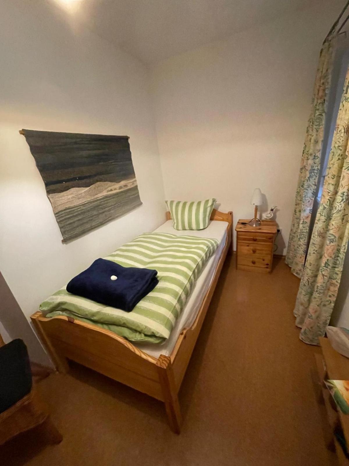 Schoene Ferienwohnung In Bahnhofsnaehe Fuer Urlaub, Studium Oder Arbeit Deggendorf Zewnętrze zdjęcie
