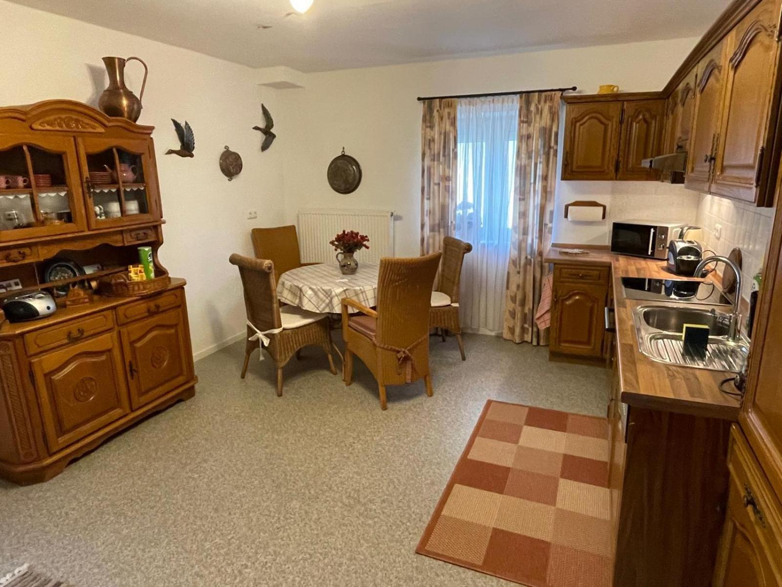 Schoene Ferienwohnung In Bahnhofsnaehe Fuer Urlaub, Studium Oder Arbeit Deggendorf Zewnętrze zdjęcie