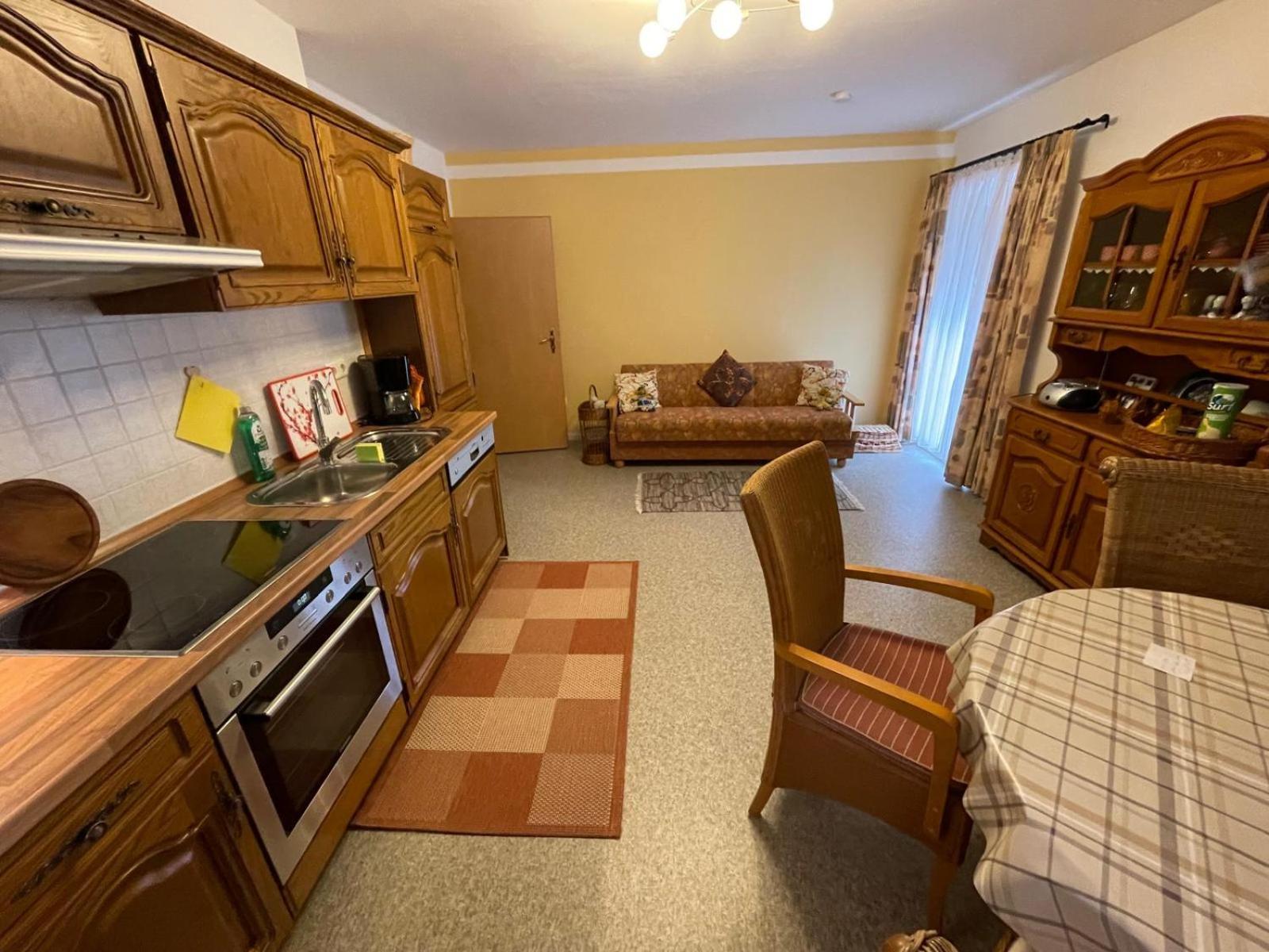 Schoene Ferienwohnung In Bahnhofsnaehe Fuer Urlaub, Studium Oder Arbeit Deggendorf Zewnętrze zdjęcie